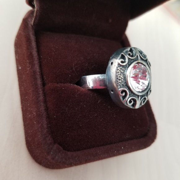 Brand New -Dazzling Swarovski Crystal Rings: The Perfect Gift for Every Occasion - Picture 16 of 16